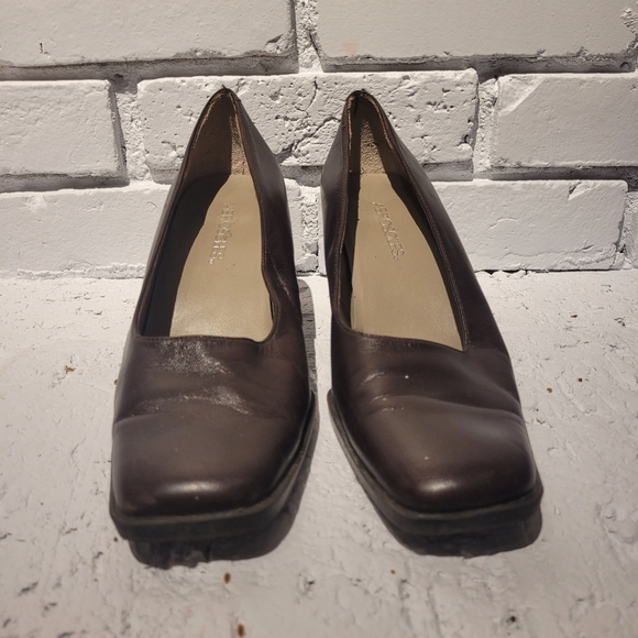 Aerosoles Heels - Picture 2 of 4